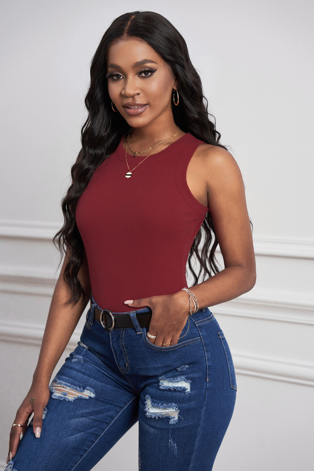 Camiseta sin mangas con cuello redondo