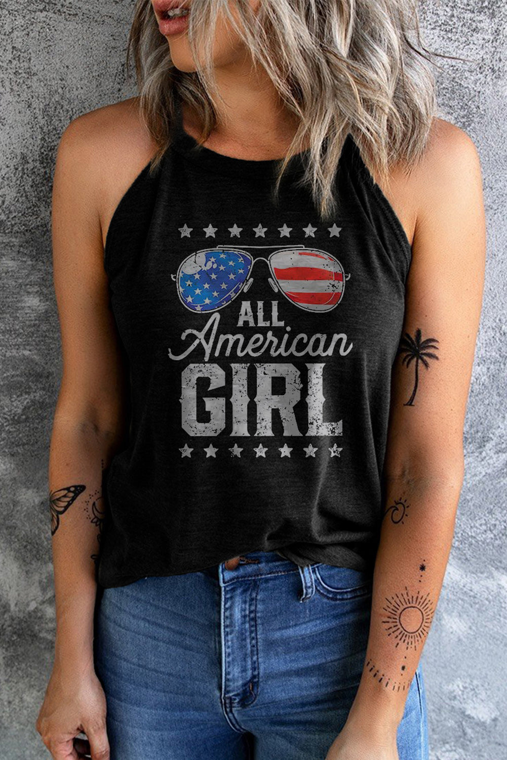 Camiseta gráfica TODA CHICA AMERICANA