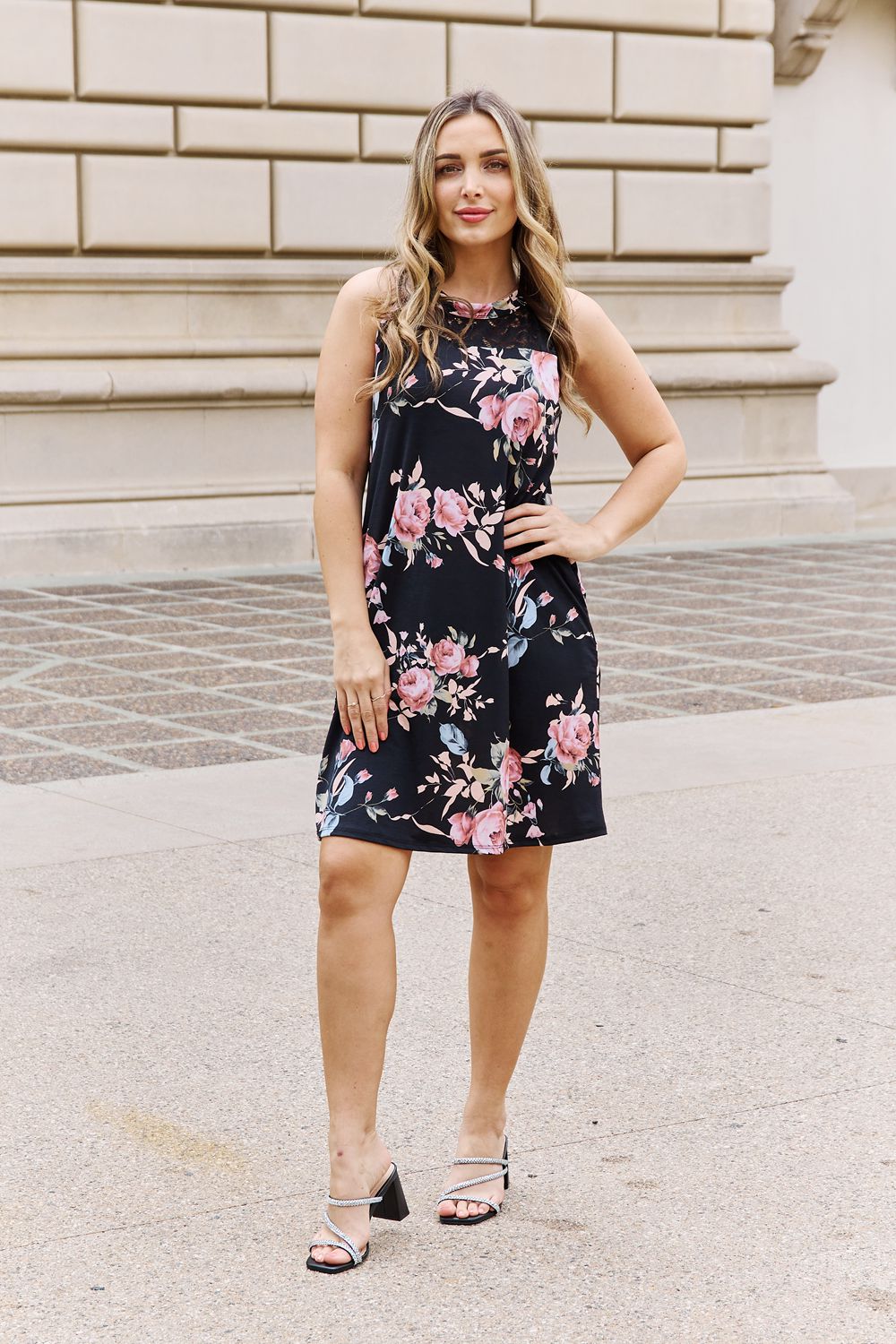 Floral Lace Detail Sleeveless Dress