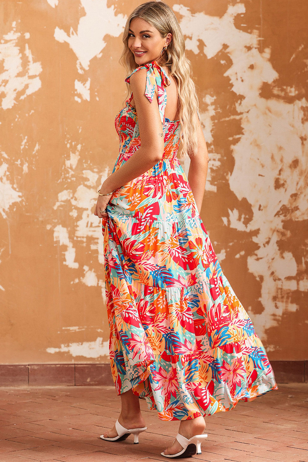 Vestido maxi estampado con hombros descubiertos y hombros descubiertos